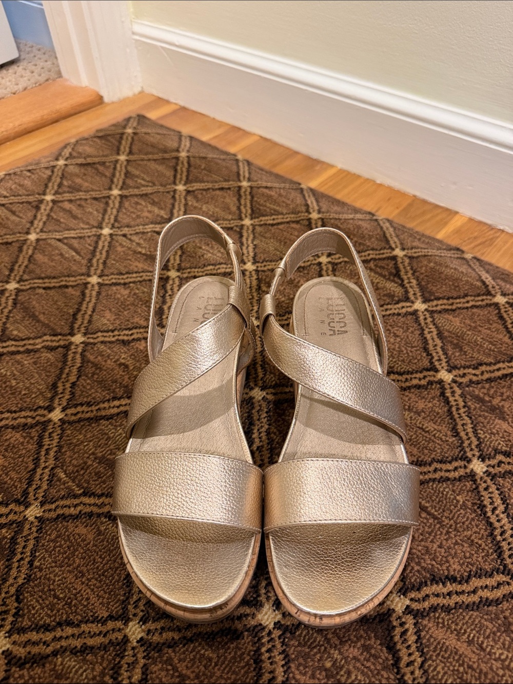 Lucca Lane Olympia Leather Cork Platform Wedge Sandals Size 7.5 Champagne